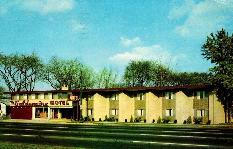 Goldenaire Motel